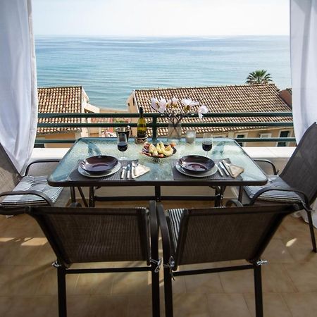Alexandras On The Beach And Pool Apt Glyfada  Exterior photo